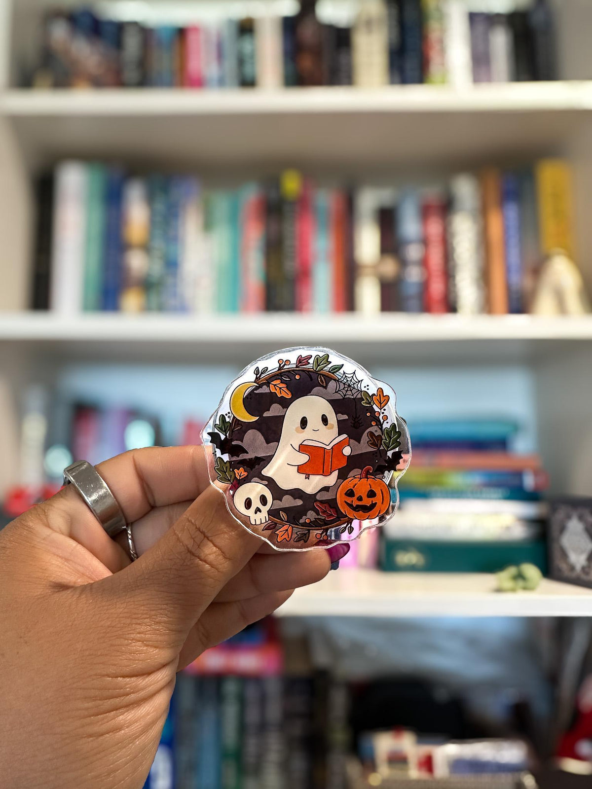 Spooky Reading Ghost MagSafe Grip | Halloween Bookish Phone Grip