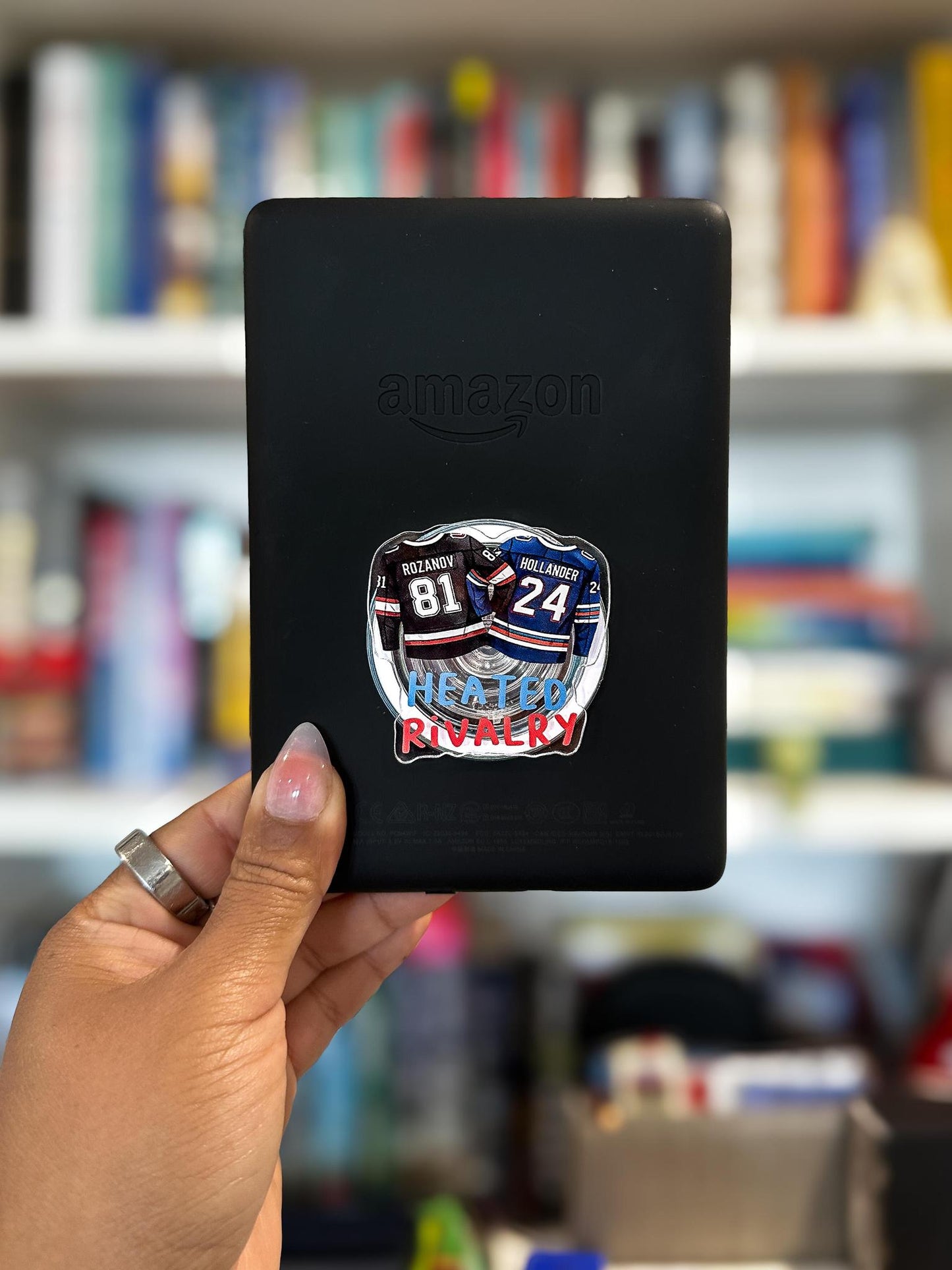 Hockey Romance MagSafe Phone & Kindle Grip
