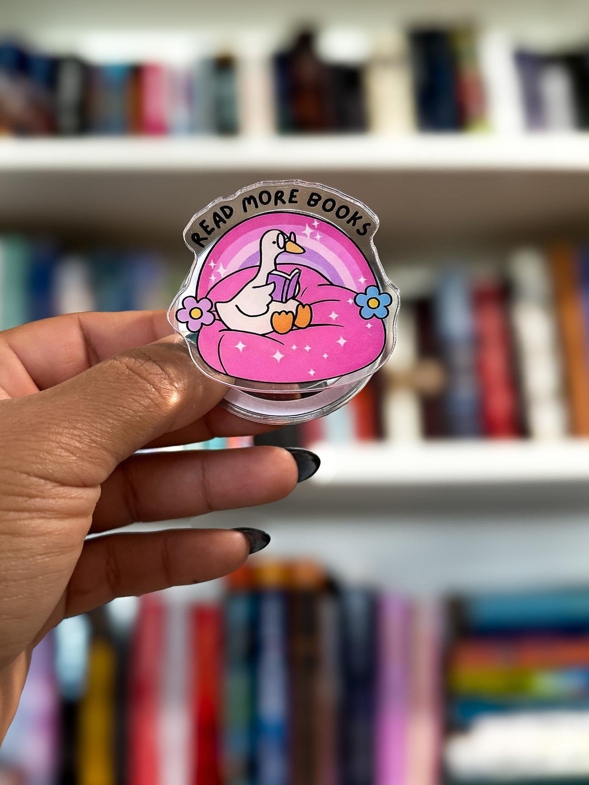 Read More Books Goose Magnetic Phone & Kindle Grip