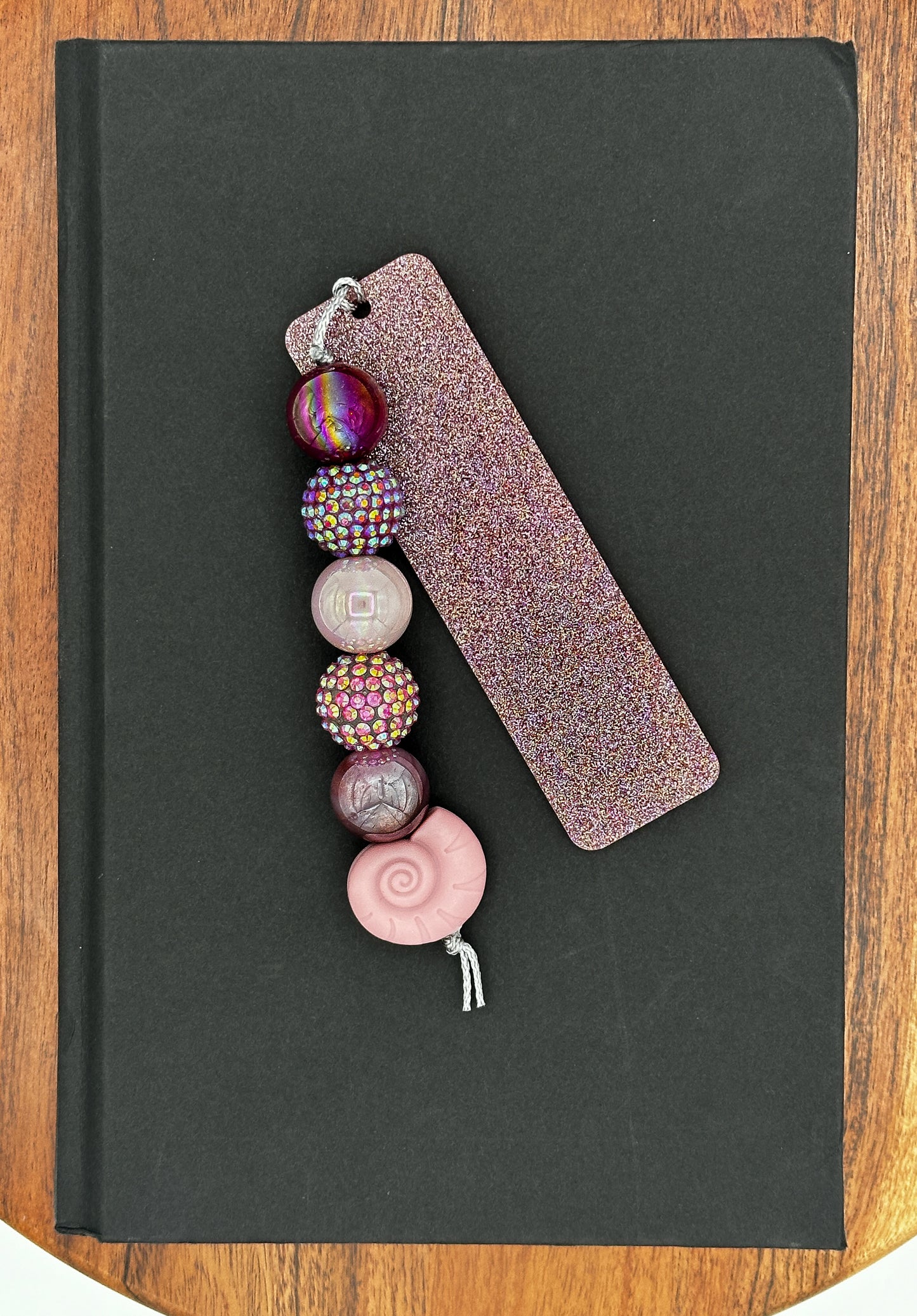 Mauve "Bookish Shell" Beaded Bookmark