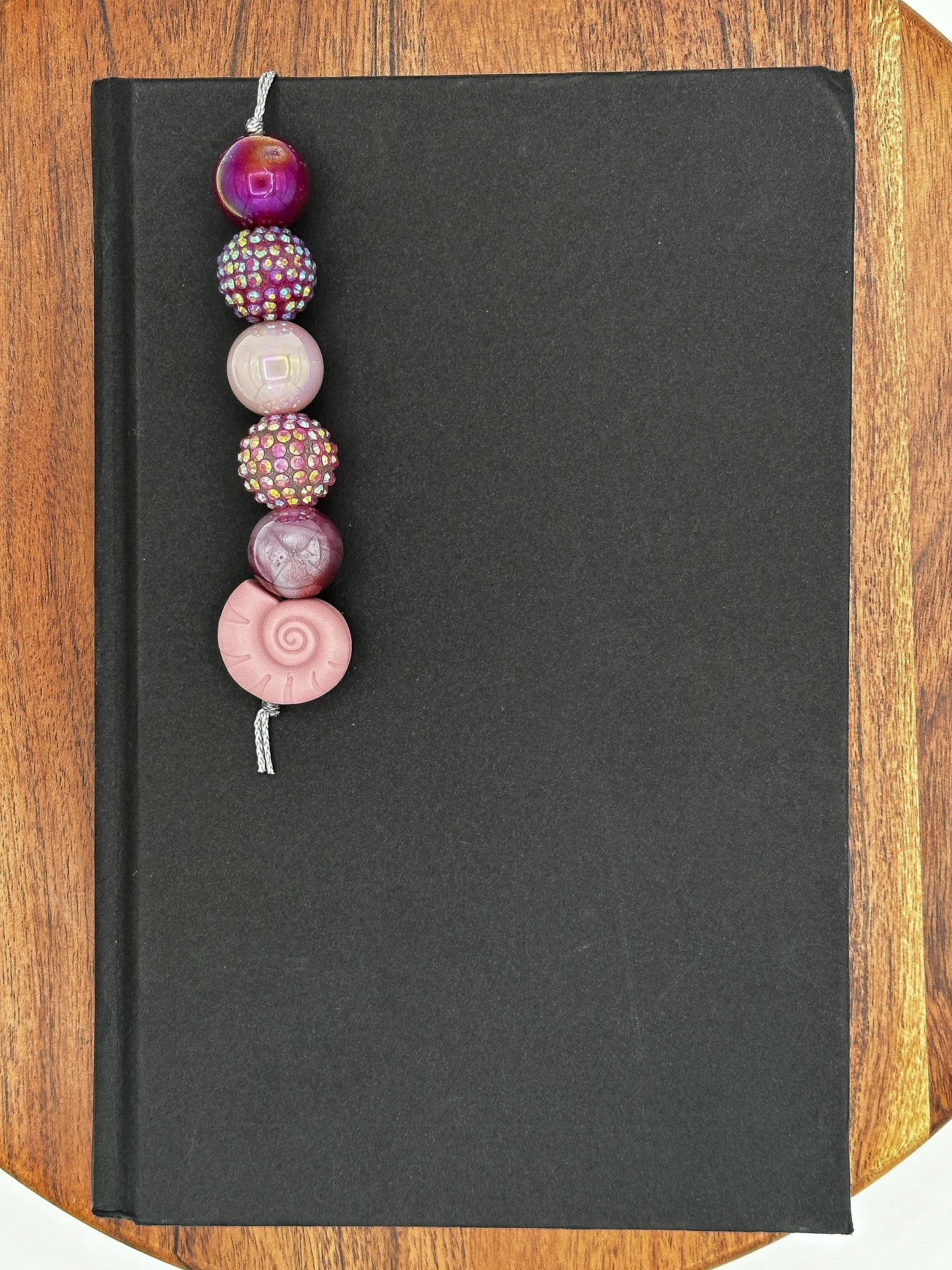 Mauve "Bookish Shell" Beaded Bookmark