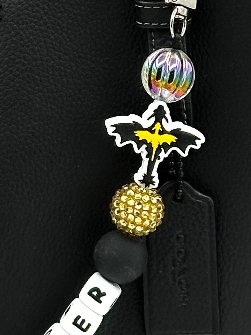 Fantasy Reader Purse Charm – Black & Gold