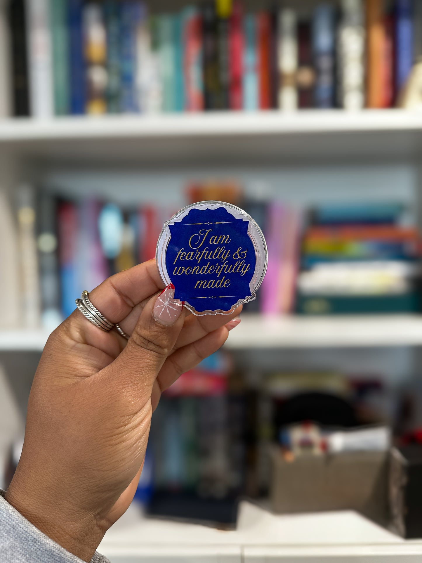 Fearfully & Wonderfully Made Magnetic Phone and eReader Grip