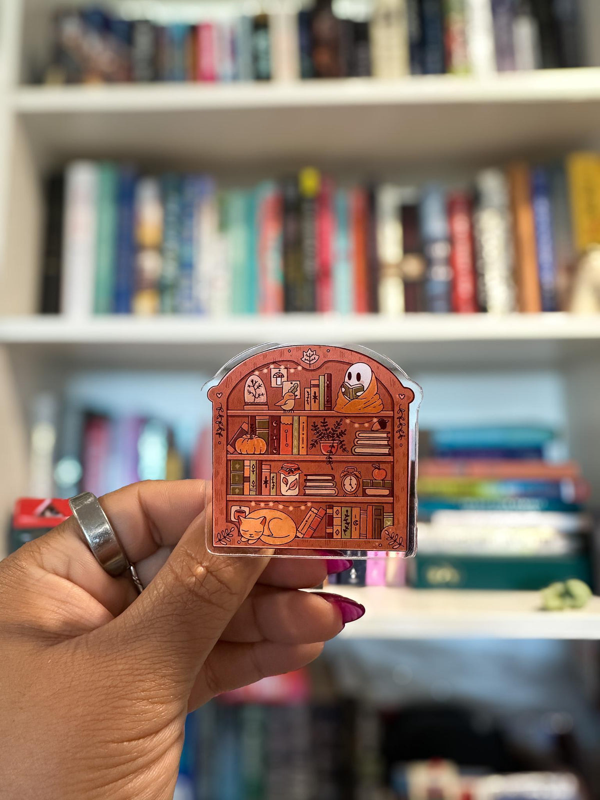 Haunted Bookshelf Magnetic Phone & Kindle Grip