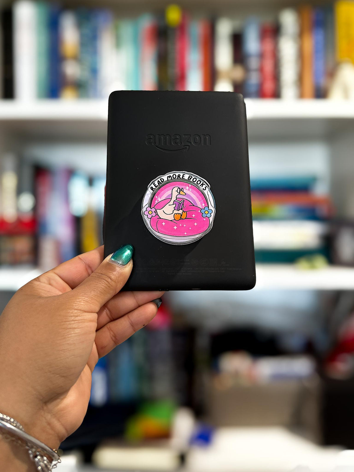 Read More Books Goose Magnetic Phone & Kindle Grip